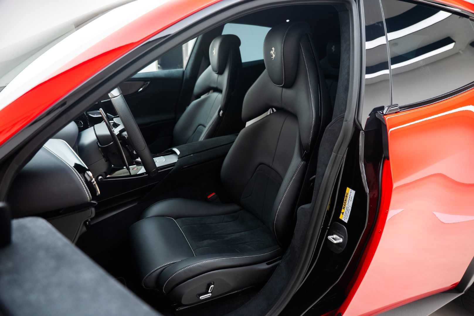 2025 FERRARI PUROSANGUE | FULL CARBON | MAIN DEALER SERVICE | HIGH SPEC